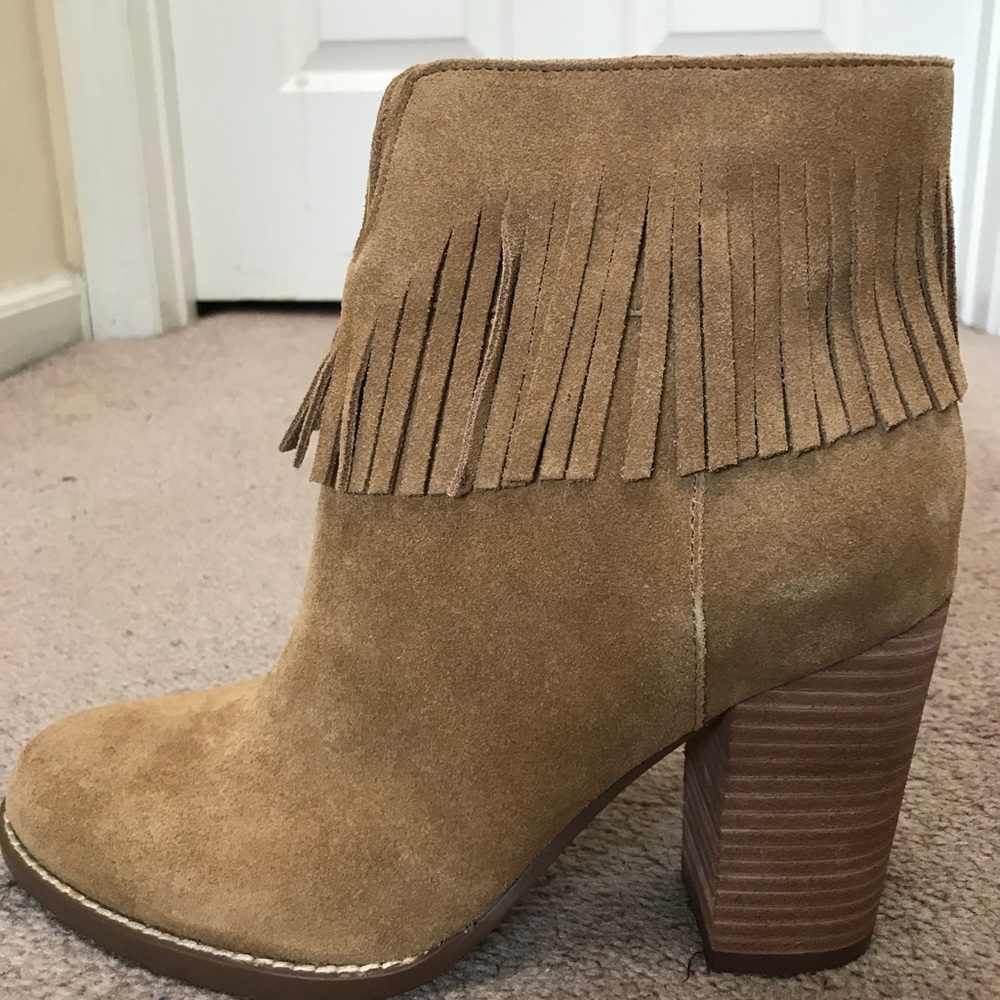 Neiman Marcus Women’s Tan Suede Booties - Picture 3 of 8